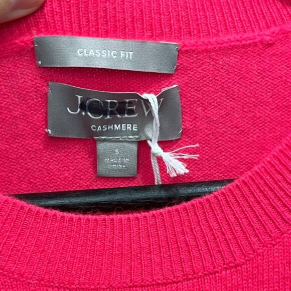 NEW J. CREW Classic fit Cashmere Crewneck Sweater Bright Strawberry size Small - Picture 6 of 8